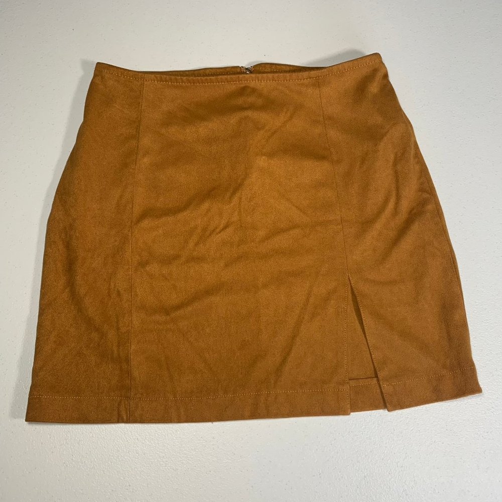 FOREVER 21 FAUX SUEDE MINI‎ SKIRT XS FRONT SLIT BACK ZIPPER